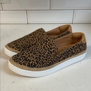 REEF Women's Shoes Cushion Sunrise SE Leopard Print Slip-On Women's Shoes Size 7